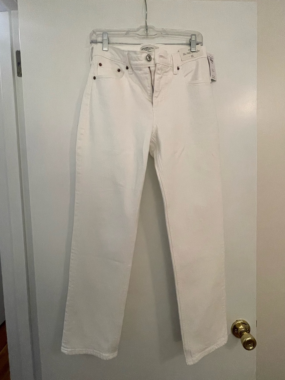 Abercrombie & Fitch White Women's Straight-Leg Jeans Size 27 Short